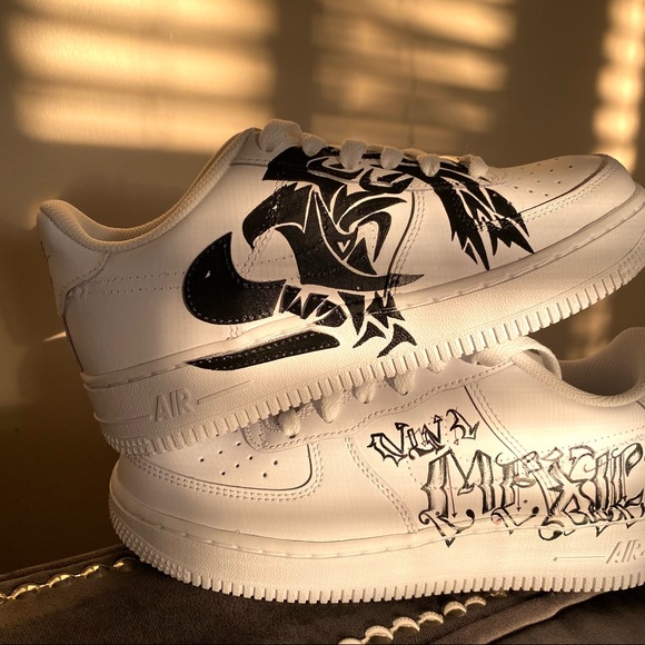 Nike Custom Mexico Air Force 1s - Picture 5 of 12